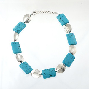 Collier pierres couleur turquoise  2