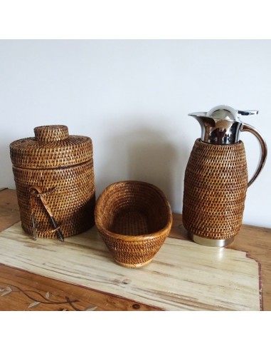 Thermos avec habillage rotin