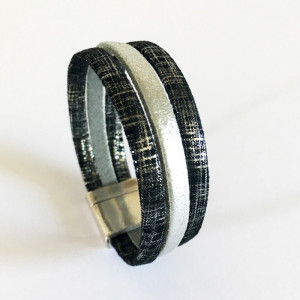 Bracelet cuir noir et argenté sur fermoir aimanté