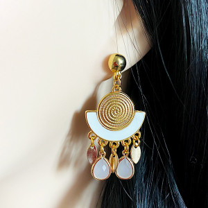 Boucles d'oreilles-laiton doré-émail blanc-Aramance 2