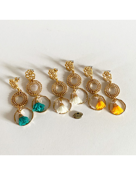 Boucles d'oreilles fleurs et laiton doré