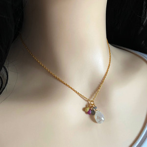 Collier avec une grappe de pierre naturelles sur une chaine en argent plaqué or 3 microns avec fermoir mousqueton 2