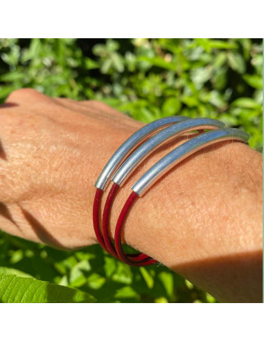 Bracelet multilien de cuir rond sur fermoir...