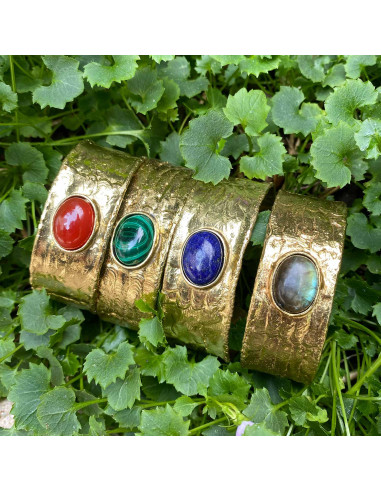 Bracelet manchette large pierre cabochon sur...