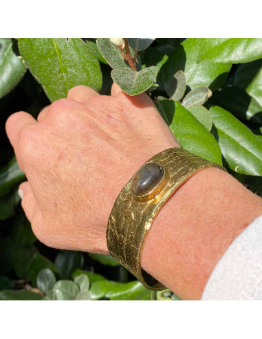 Bracelet manchette large pierre cabochon sur...