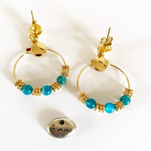 Boucles d'oreilles pierres naturelles et perles dorées sur anneau en laiton doré 2