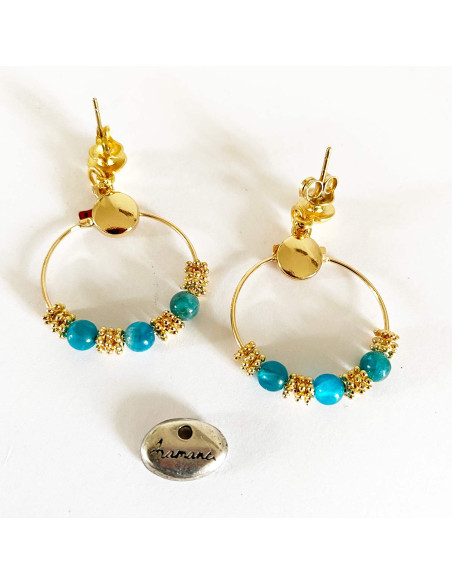 Boucles d'oreilles pierre et perles dorées