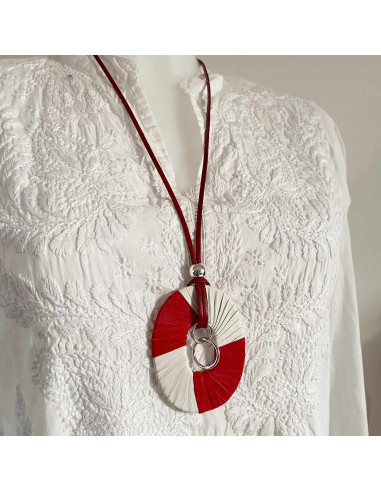 Collier pendentif ovale rouge et blanc cuir sur...