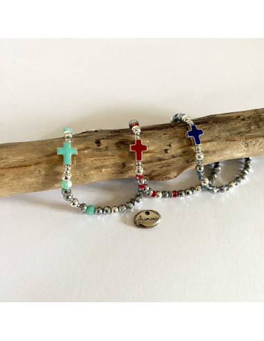 Bracelet croix émaillée et perles