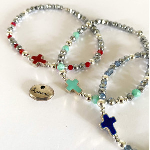 Bracelet croix émaillée avec perles et hématites sur élastique