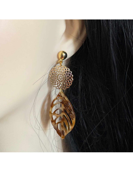 Boucles d'oreilles feuille et rosace filigrane dorée