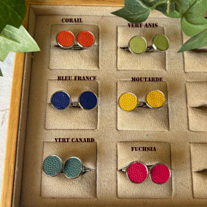 Boutons de manchette cuir sur laiton argenté 2