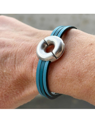 Bracelet manchette cuir sur fermoir aimanté