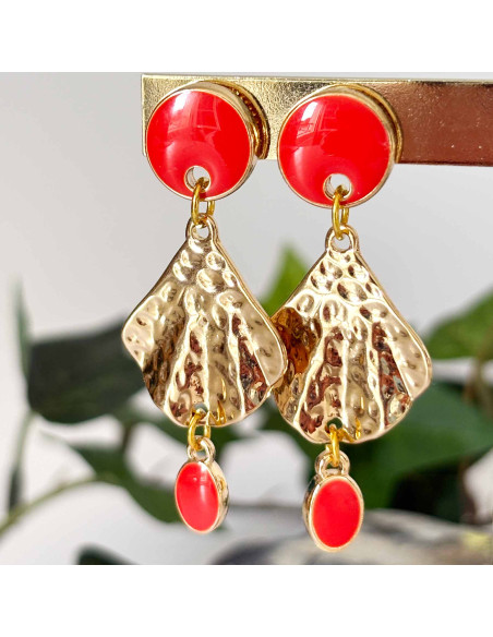 Boucles d'oreilles palme martelée dorée et sequin émaillé