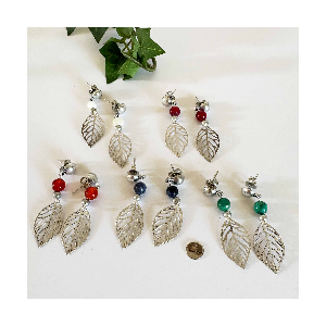 Boucles d'oreilles feuille filigrane argentée et pierres naturelles ou nacre
