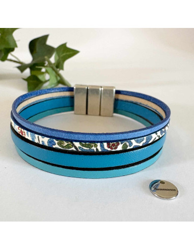 Bracelet cuir bleu et motifs