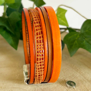 Bracelet 5 liens cuir tons orange et motifs sur fermoir aimanté 2