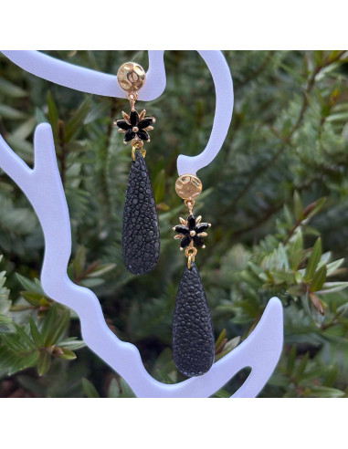 Boucles d'oreilles goutte galuchat et fleur en...