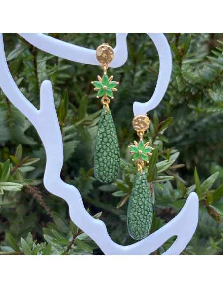 Boucles d'oreilles goutte galuchat et fleur en verre
